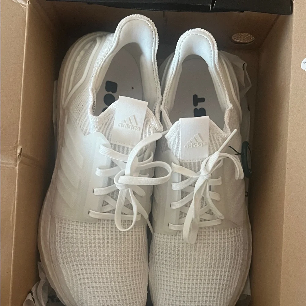 NEW! Never worn, stock x paid over 300 Adidas UltraBOOST 19 5408 white